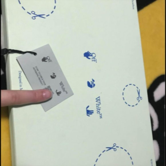 Off-White Low Vulcanized Vans - Picture 5 of 6